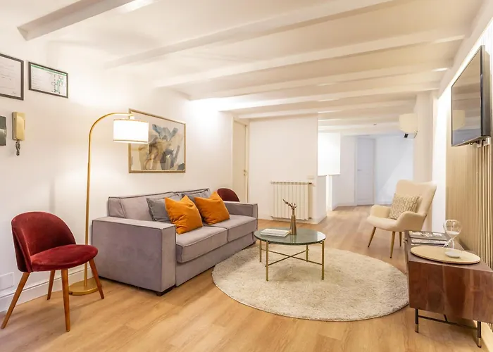Daplace - Iris Apartament *