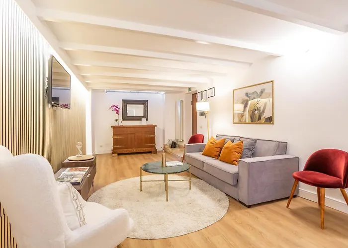 Daplace - Iris Apartament *